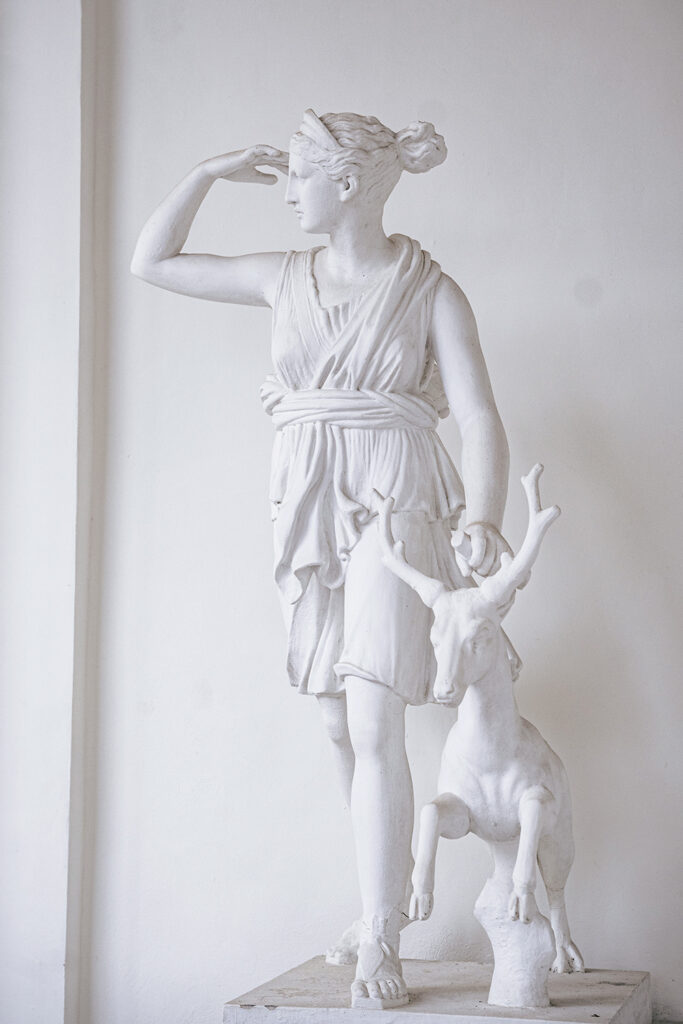 Château de Drogenbos Event Diane Chasseresse Statue